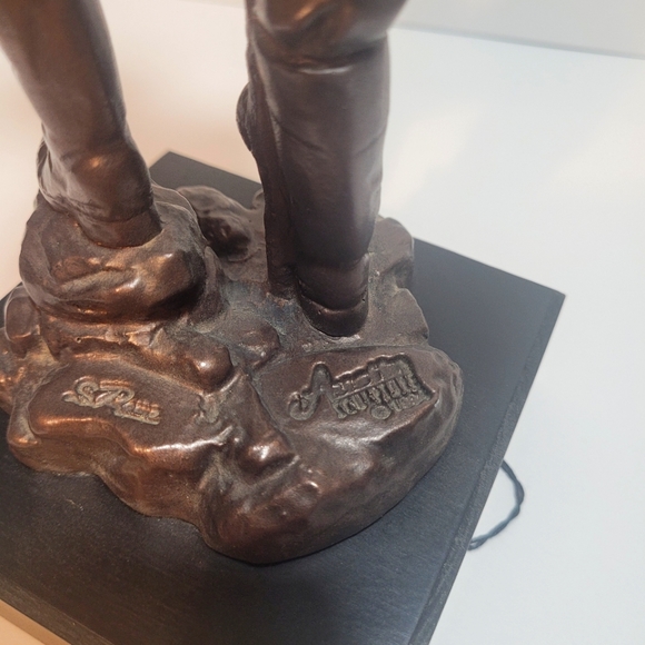 Austin Sculpture "First Catch" - Picture 6 of 8